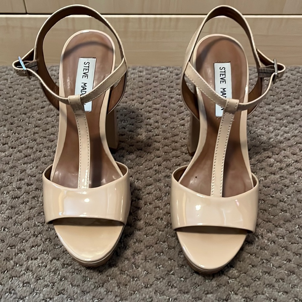 Steve Madden Nude Heeled Sandals Size 7